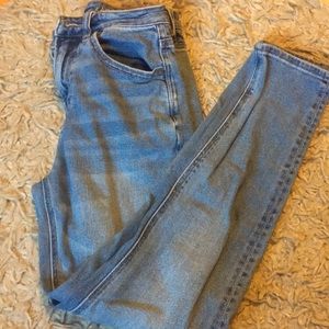 American Eagle mom jeans